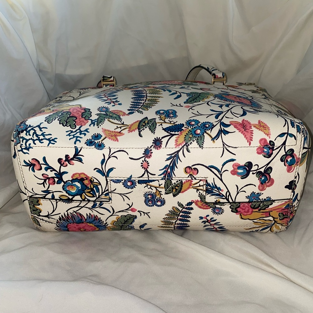 Tory Burch Parker Multicolor Floral Tote Bag - Picture 3 of 8